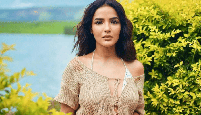 শুটিংয়ে স্মৃতি বিভ্রাটে জেসমিন